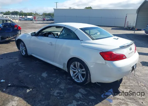 2010 Infiniti G37 z USA, uszkodzony, nr VIN JN1CV6FE2AM353874